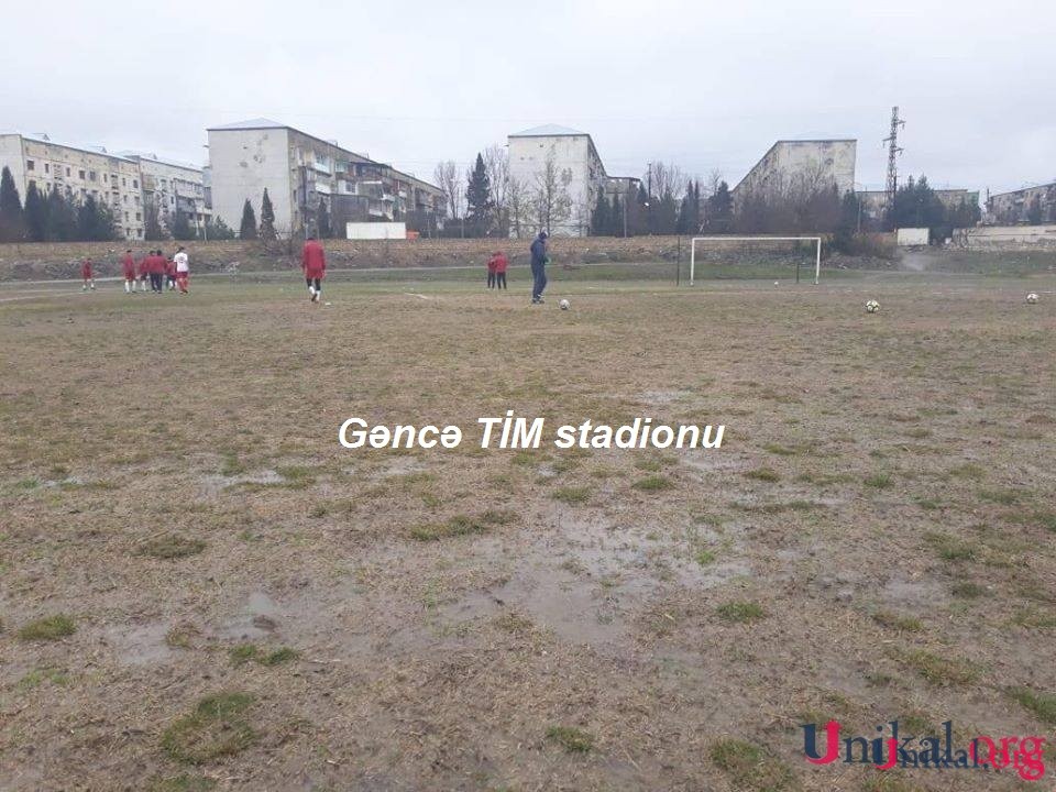 Stadionlarda qoyun otarılır, bəziləri isə ayaqoluna çevrilib... - Azərbaycanda (FOTOLAR)